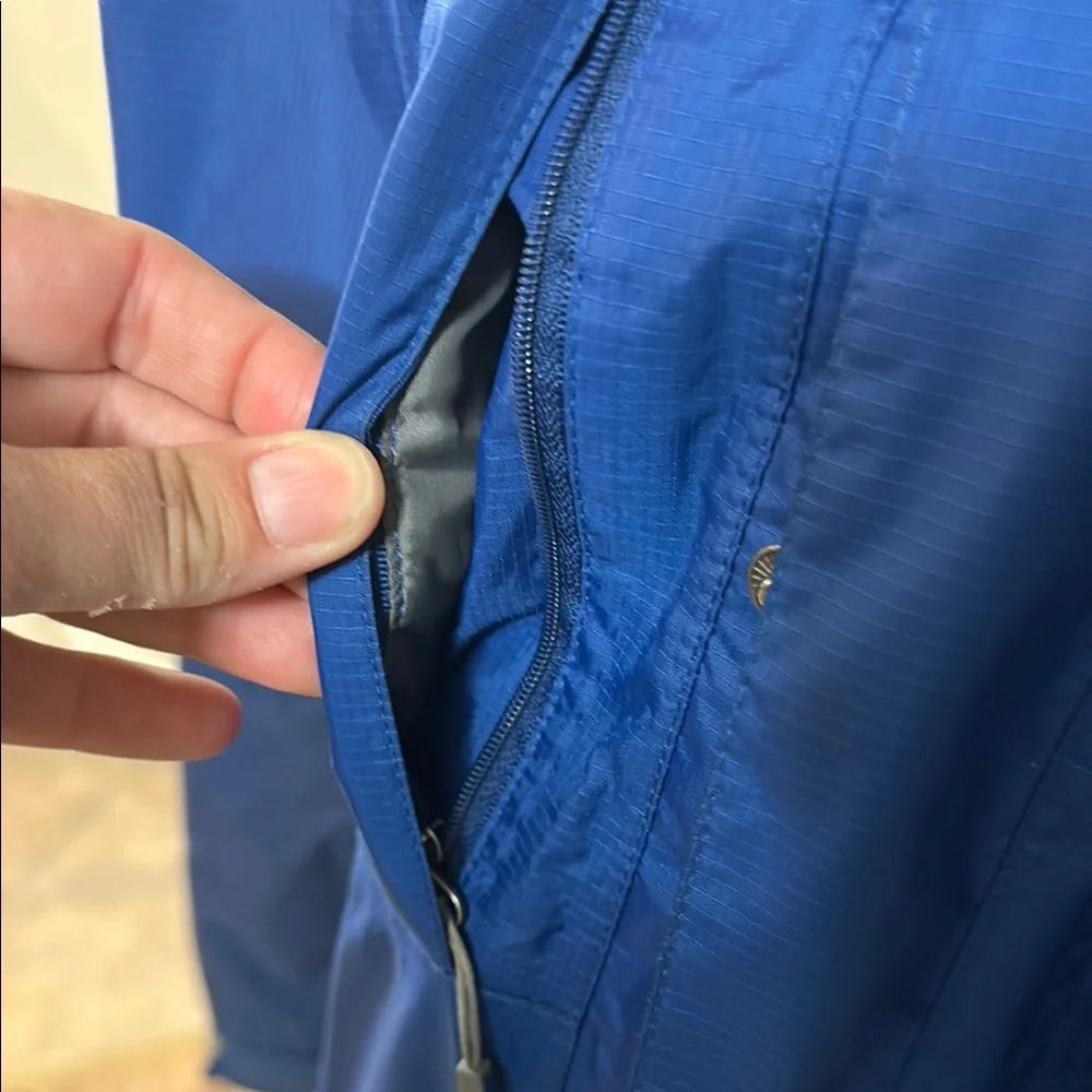 Eddie‎ Bauer Weather Edge Blue Men's Raincoat